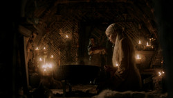 extant_GameOfThrones_1x06-AGoldenCrown_0603