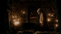 extant_GameOfThrones_1x06-AGoldenCrown_0608