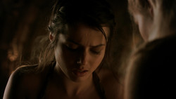 extant_GameOfThrones_1x06-AGoldenCrown_0629