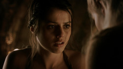 extant_GameOfThrones_1x06-AGoldenCrown_0631