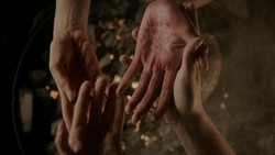 extant_GameOfThrones_1x06-AGoldenCrown_0637