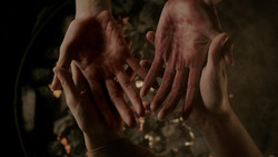 extant_GameOfThrones_1x06-AGoldenCrown_0639