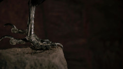 extant_GameOfThrones_1x06-AGoldenCrown_0710
