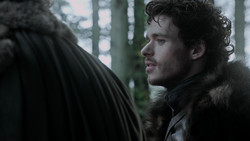 extant_GameOfThrones_1x06-AGoldenCrown_0750