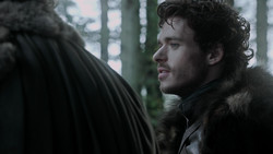 extant_GameOfThrones_1x06-AGoldenCrown_0751