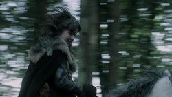 extant_GameOfThrones_1x06-AGoldenCrown_0761