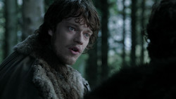 extant_GameOfThrones_1x06-AGoldenCrown_0791
