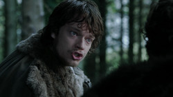 extant_GameOfThrones_1x06-AGoldenCrown_0795