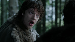 extant_GameOfThrones_1x06-AGoldenCrown_0797
