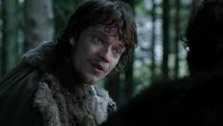 extant_GameOfThrones_1x06-AGoldenCrown_0798
