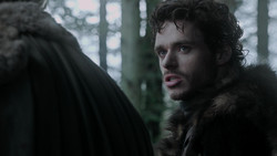 extant_GameOfThrones_1x06-AGoldenCrown_0803
