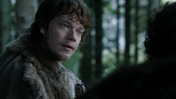 extant_GameOfThrones_1x06-AGoldenCrown_0810