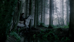 extant_GameOfThrones_1x06-AGoldenCrown_0862
