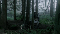 extant_GameOfThrones_1x06-AGoldenCrown_0863