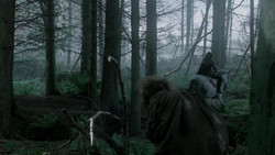 extant_GameOfThrones_1x06-AGoldenCrown_0868