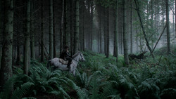 extant_GameOfThrones_1x06-AGoldenCrown_0890