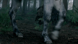 extant_GameOfThrones_1x06-AGoldenCrown_0895