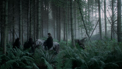 extant_GameOfThrones_1x06-AGoldenCrown_0915
