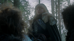 extant_GameOfThrones_1x06-AGoldenCrown_0931