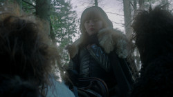 extant_GameOfThrones_1x06-AGoldenCrown_0933