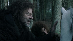 extant_GameOfThrones_1x06-AGoldenCrown_0934