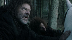 extant_GameOfThrones_1x06-AGoldenCrown_0936