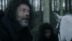 extant_GameOfThrones_1x06-AGoldenCrown_0950