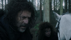 extant_GameOfThrones_1x06-AGoldenCrown_0951