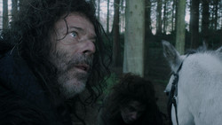 extant_GameOfThrones_1x06-AGoldenCrown_0963