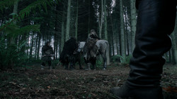 extant_GameOfThrones_1x06-AGoldenCrown_1011