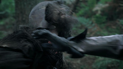 extant_GameOfThrones_1x06-AGoldenCrown_1032