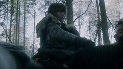 extant_GameOfThrones_1x06-AGoldenCrown_1037