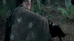 extant_GameOfThrones_1x06-AGoldenCrown_1046