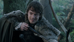 extant_GameOfThrones_1x06-AGoldenCrown_1153