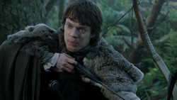 extant_GameOfThrones_1x06-AGoldenCrown_1176