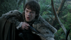 extant_GameOfThrones_1x06-AGoldenCrown_1177