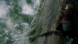 extant_GameOfThrones_1x06-AGoldenCrown_1232