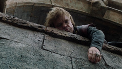 extant_GameOfThrones_1x06-AGoldenCrown_1237