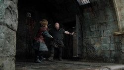extant_GameOfThrones_1x06-AGoldenCrown_1285