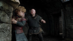 extant_GameOfThrones_1x06-AGoldenCrown_1287