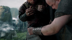 extant_GameOfThrones_1x06-AGoldenCrown_1315