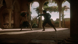 extant_GameOfThrones_1x06-AGoldenCrown_1473