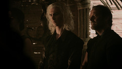 extant_GameOfThrones_1x06-AGoldenCrown_1643