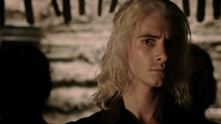 extant_GameOfThrones_1x06-AGoldenCrown_1690