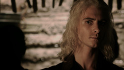 extant_GameOfThrones_1x06-AGoldenCrown_1700