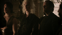 extant_GameOfThrones_1x06-AGoldenCrown_1781