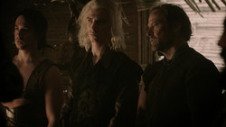 extant_GameOfThrones_1x06-AGoldenCrown_1807