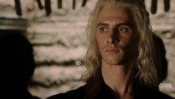 extant_GameOfThrones_1x06-AGoldenCrown_1864