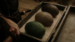 extant_GameOfThrones_1x06-AGoldenCrown_1957