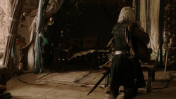 extant_GameOfThrones_1x06-AGoldenCrown_1963